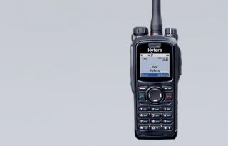 Hytera PT580H Plus digitaalne käsiraadiosaatja 1800mAh Li-Ion, kiirlaad. 3h, TETRA